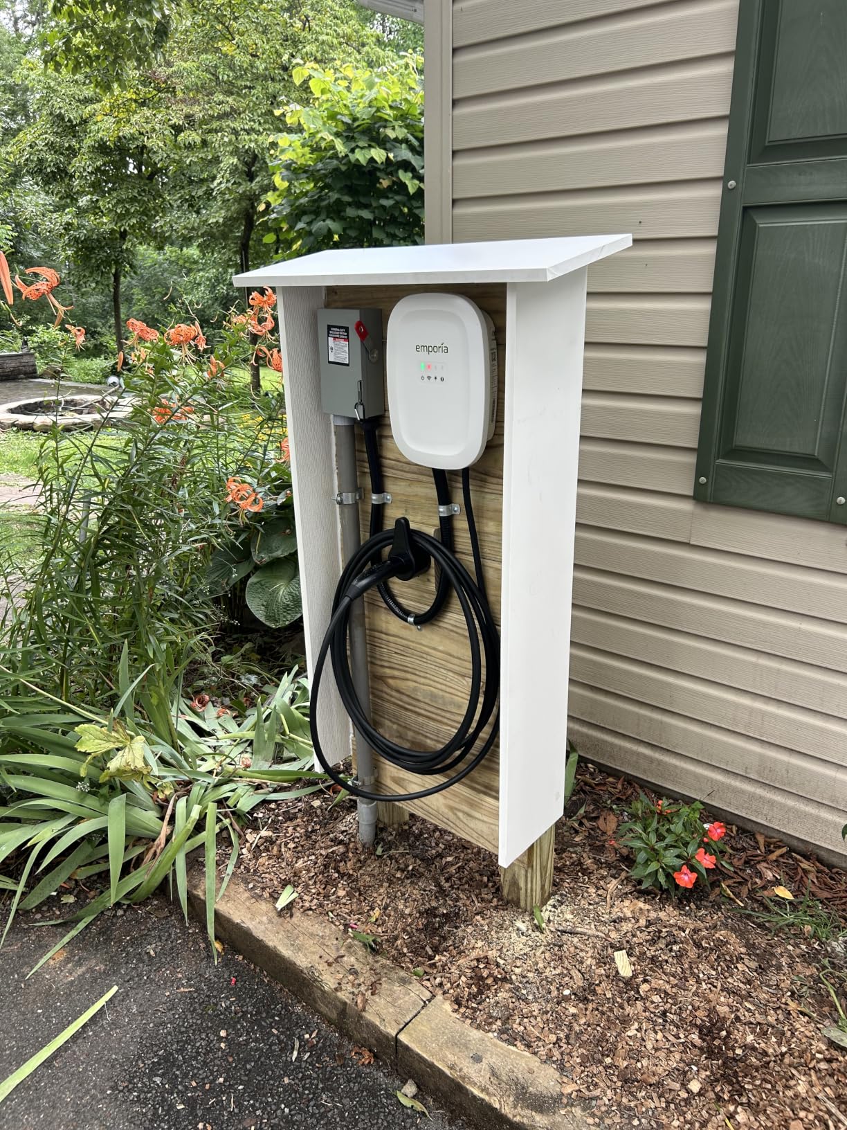 EMPORIA Level 2 EV Charger w/NACS, Compatible with Tesla - 48 amp Electric Car Charger, Preconfigured for Hardwired Install with Whip, UL/Energy Star WiFi-Enabled EVSE, 24ft Cable, White customer photo 1