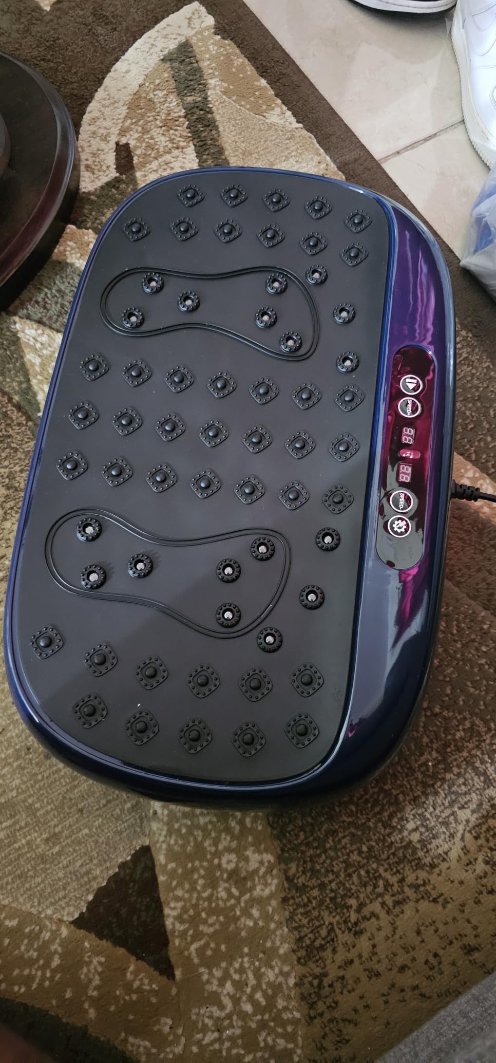 Lifepro HexaPlate Lite Compact Vibration Plate with Magnetic Acupoints | 10 Preset Programs, 99 Speed Levels, Resistance Bands - Vibrating Plate for Lymphatic Drainage, Full-Body Workout, Home Gym customer photo 2