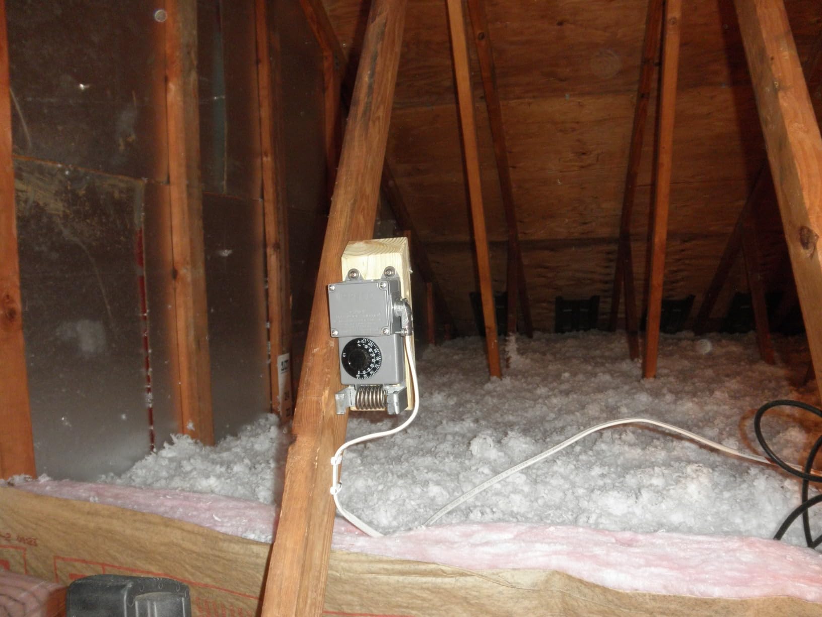 QuietCool AFR PRO-1.3 Roof Mount Attic Fan - 1266 CFM - Adjustable Thermostat - 20ft Power Cord - Plug-and-play - Two Speed customer photo 2