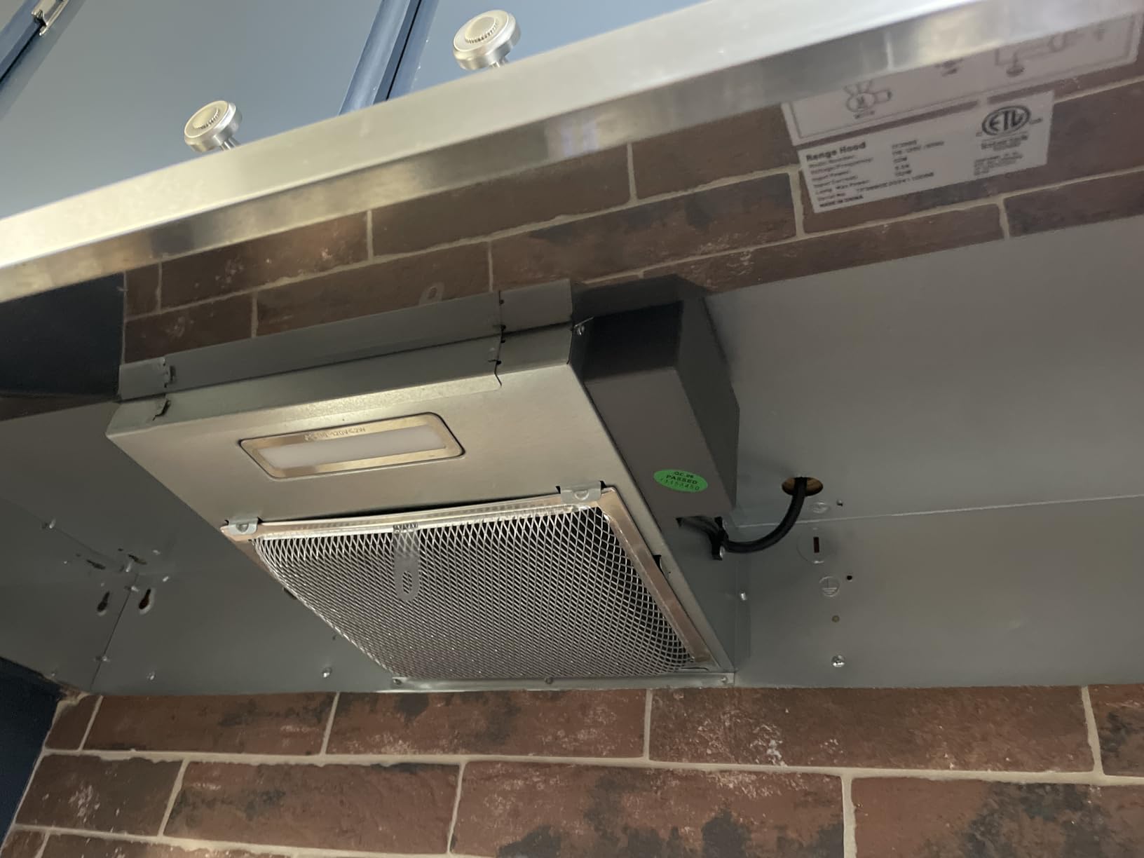 SNDOAS 30 inch Range Hood Ducted/Ductless Convertible Stainless Steel Range Hood Under Cabinet with Rocker Button Control, Vent Hood with LED Light, 2 Speed Exhaust Fan, Silver customer photo 2