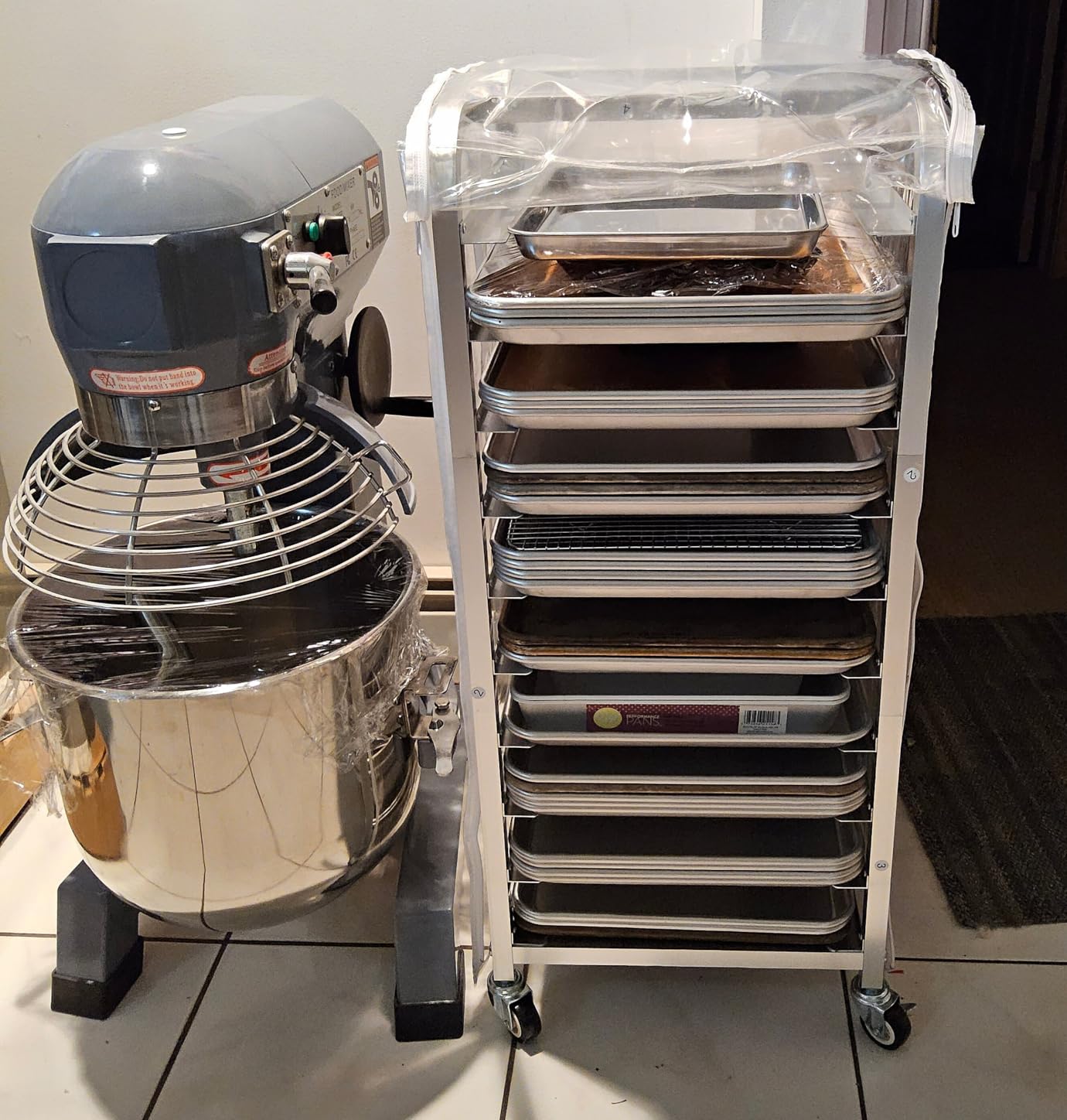 Garvee Commercial Mixer 20 QT, 1100W Electric Mixer 3 Speeds Adjustable, Stainless Steel Bowl Heavy Duty Mixer with Safety Guard, Dough Hook Whisk Beater Included, Perfect for Bakery Pizzeria customer photo 1