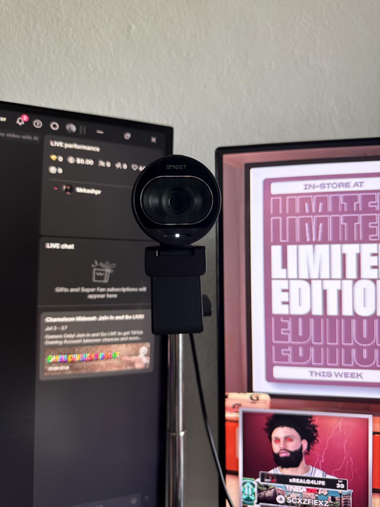 EMEET S600 4K Webcam for Streaming, Sony 1/2.55'' Sensor, PDAF Autofocus | 1080P@60FPS, 2 Noise Reduction Mics, Built-in Privacy Cover, 73° FOV, Streaming Camera for Live Commerce/Gaming/Beauty customer photo 2