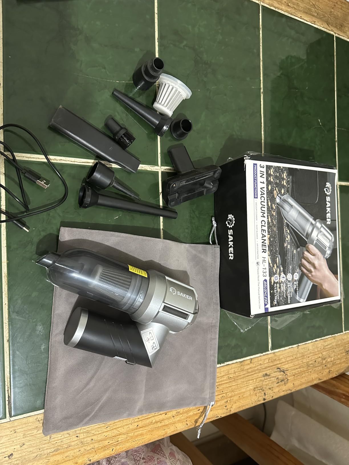 Saker Handheld Car Vacuum Cordless Portable 17000PA Foldable HL133 Black | Brushless Suction, Mini Dust Blower, 7500mAh Batteries, Type-C Charging, Two Washable Filters, for Car and Home Cleaning customer photo 2