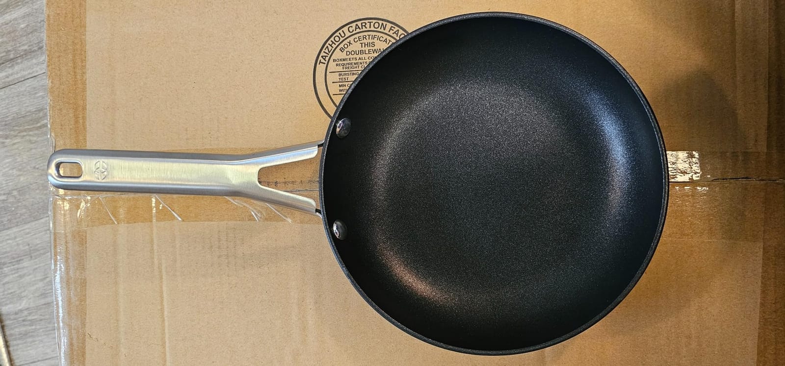 Calphalon Hard-Anodized Nonstick 8