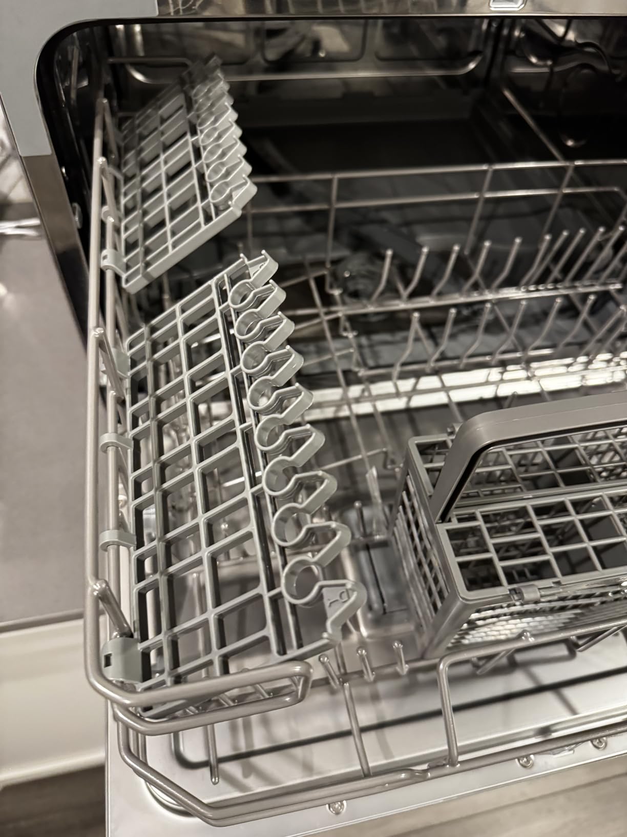 Midea MDC22P2ASS Countertop Dishwasher, 6 Place Settings & 6+2 Washing Cycles Portable Dishwashers, Energy Star Dish Washer for Dorm, RV & Apartment, Silver customer photo 1