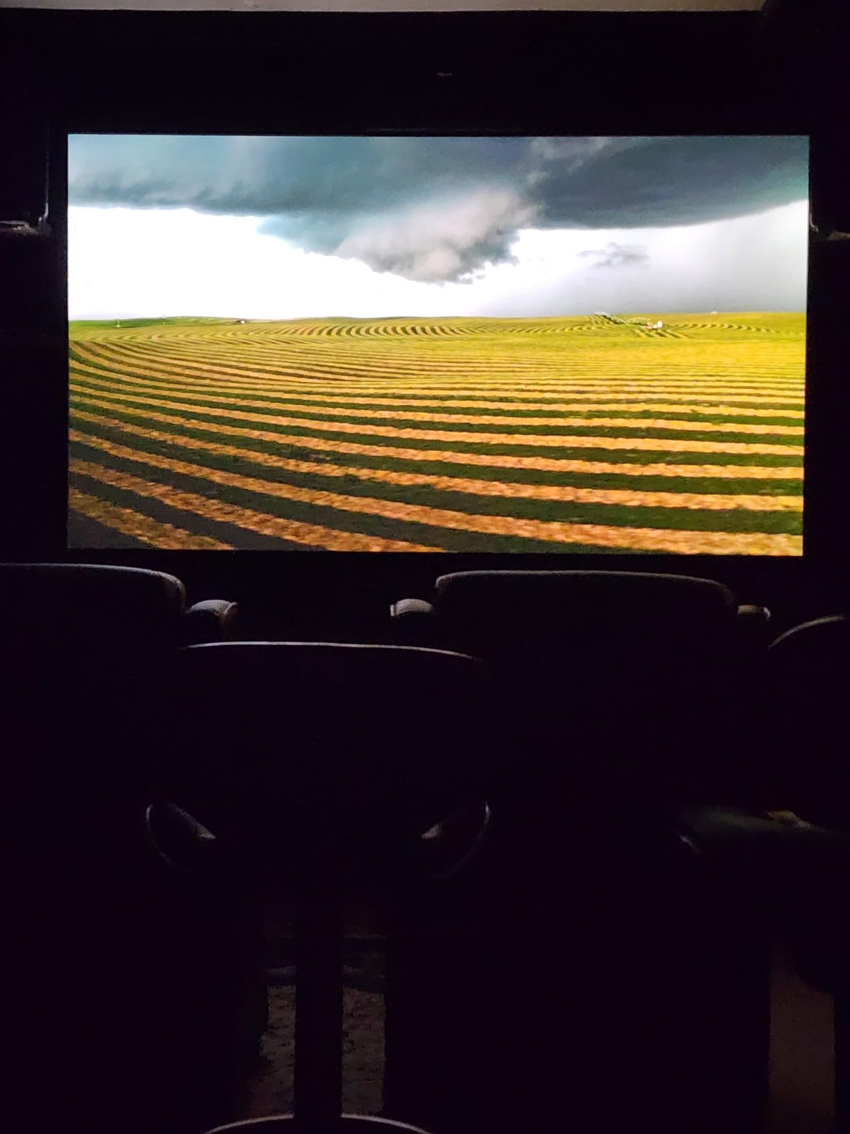 XGIMI Horizon S Max 2024 New 4K Projector, IMAX Enhanced Portable Projector, Dolby Vision, 3100 ISO Lumens, 110% BT.2020, Built-in Flexible Stand, Intelligent Screen Adaption, 2 x 12W Harman Kardon customer photo 1