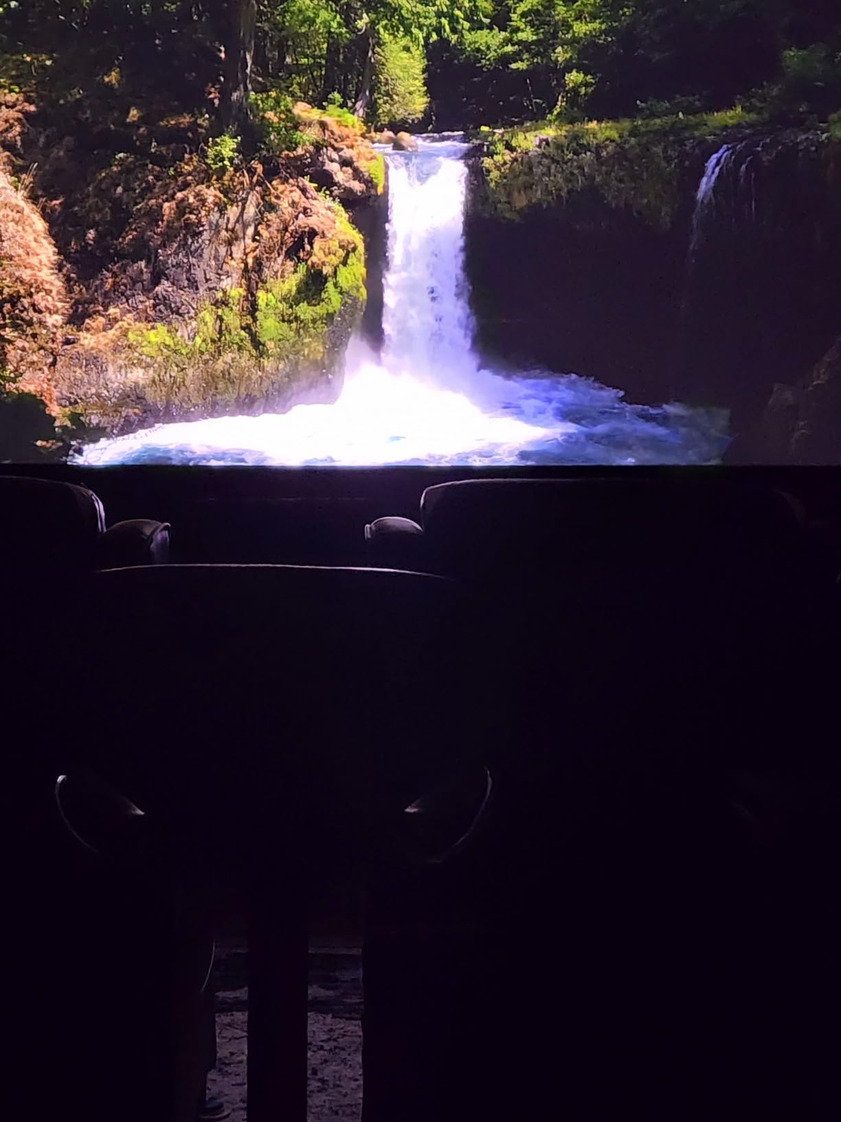 XGIMI Horizon S Max 2024 New 4K Projector, IMAX Enhanced Portable Projector, Dolby Vision, 3100 ISO Lumens, 110% BT.2020, Built-in Flexible Stand, Intelligent Screen Adaption, 2 x 12W Harman Kardon customer photo 2