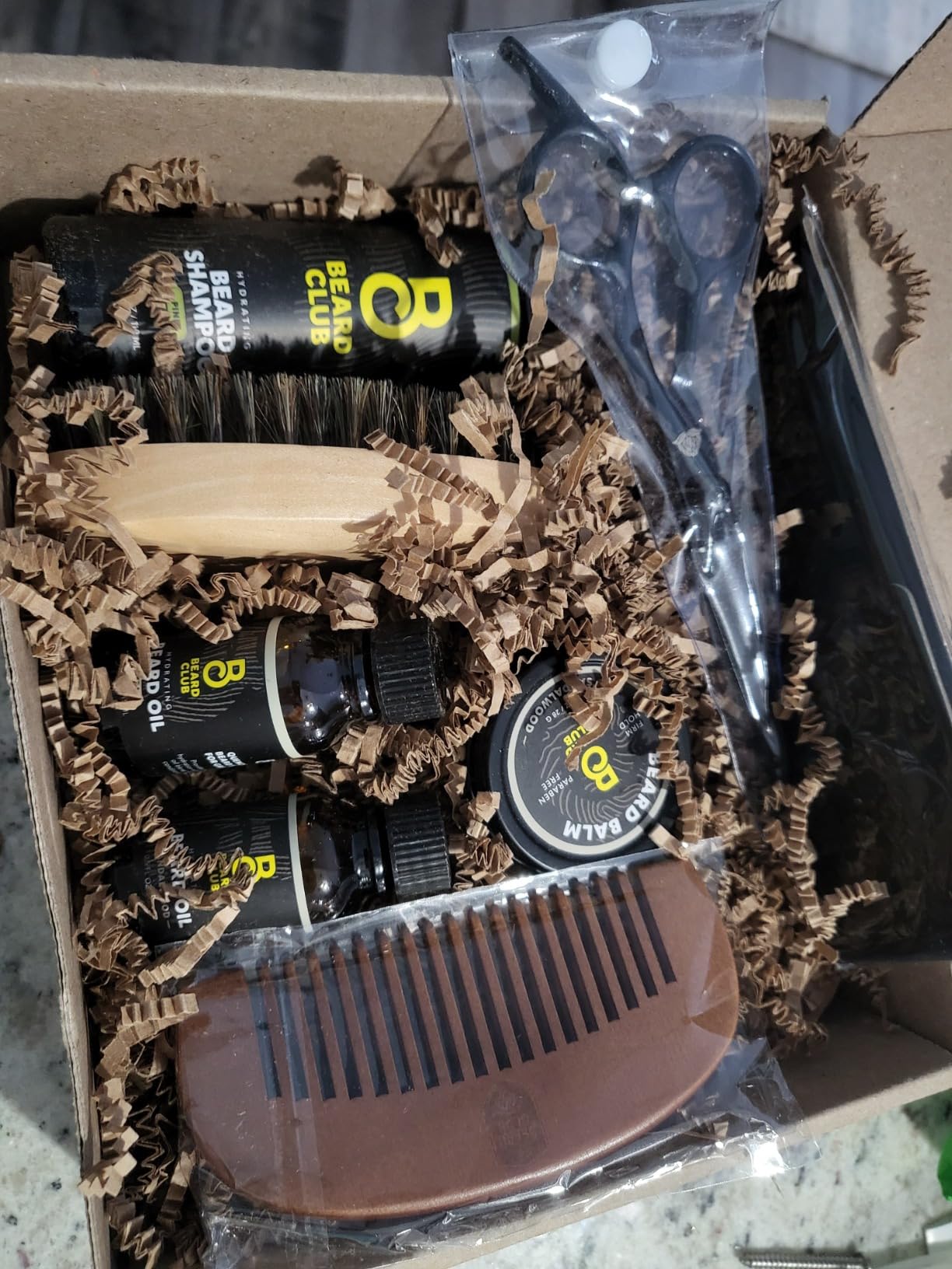 The Beard Club Premium Beard Kit for Men - Grooming & Care Kit - Cedar & Sandalwood Oil, Sandalwood Balm, Shampoo, Brush, Comb, Trimming Scissors, Straight Edge Razor - Gift Set customer photo 2