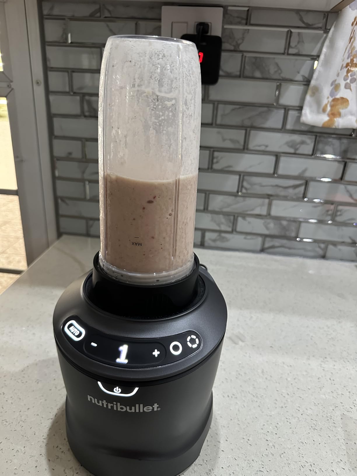 Nutribullet SmartSense Blender Combo, 1400W, 64oz Pitcher, 32oz & 24oz Cups, 5-Speed, Matte Black, NBF50700AK customer photo 1