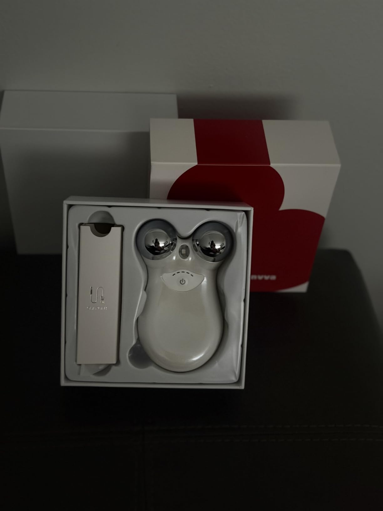 Microcurrent Facial Device,Latest Red Light Technology,Enhances The Ability to Lift The Face and Tighten The Skin,Facial Wrinkle Equipment,Smart Photon Micro-Current Device, Model:EP-300. customer photo 1