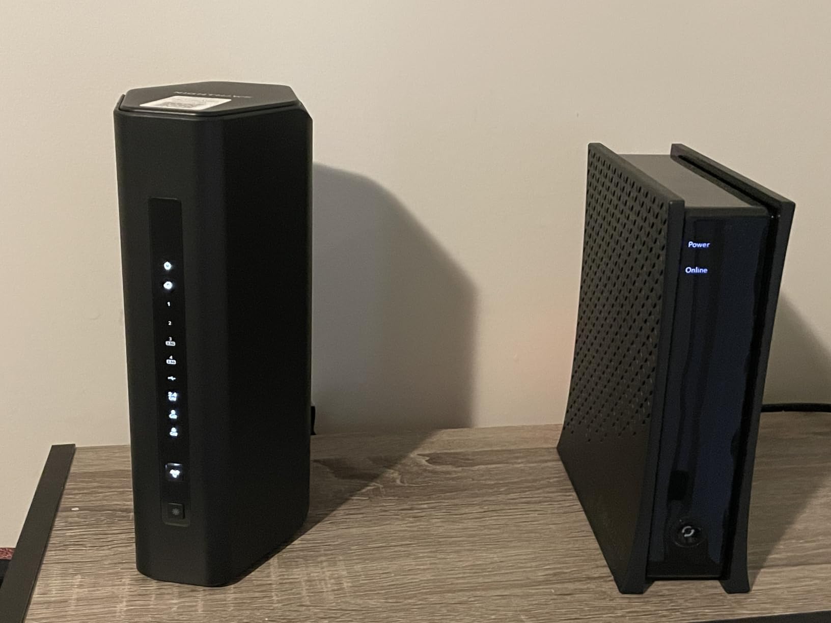 NETGEAR Nighthawk WiFi 7 Router (BE9300) - Router Only, 9.3Gbps Wireless Speed, 2.5 Gigabit Internet Port, Tri-Band for Gaming, Covers 2,500 sq. ft., 100 Devices, VPN customer photo 1