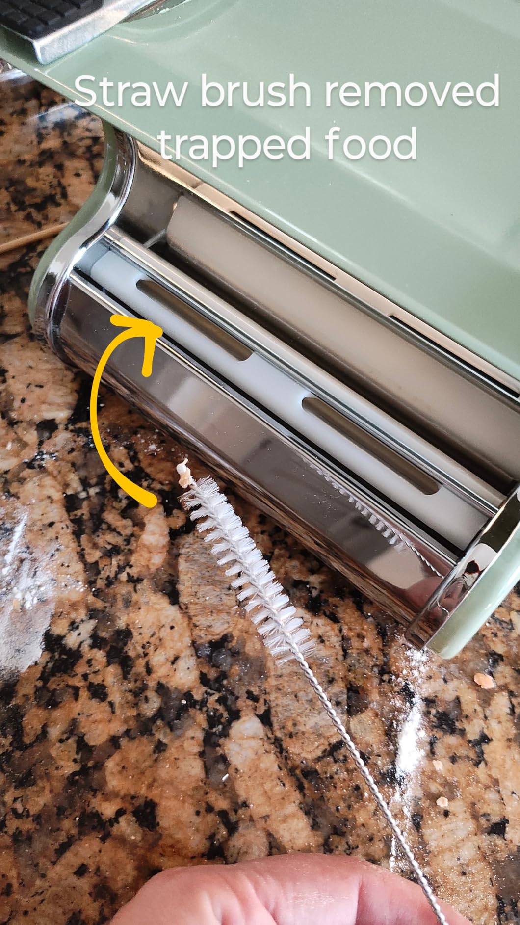Sur La Table Kitchen Essential Va Bene Manual Pasta Maker Machine Noodle Maker w/Rollers & Cutters - Spaghetti, Fettuccini, Lasagna or Dumpling Skin - Stainless Steel/Juniper Green customer photo 2