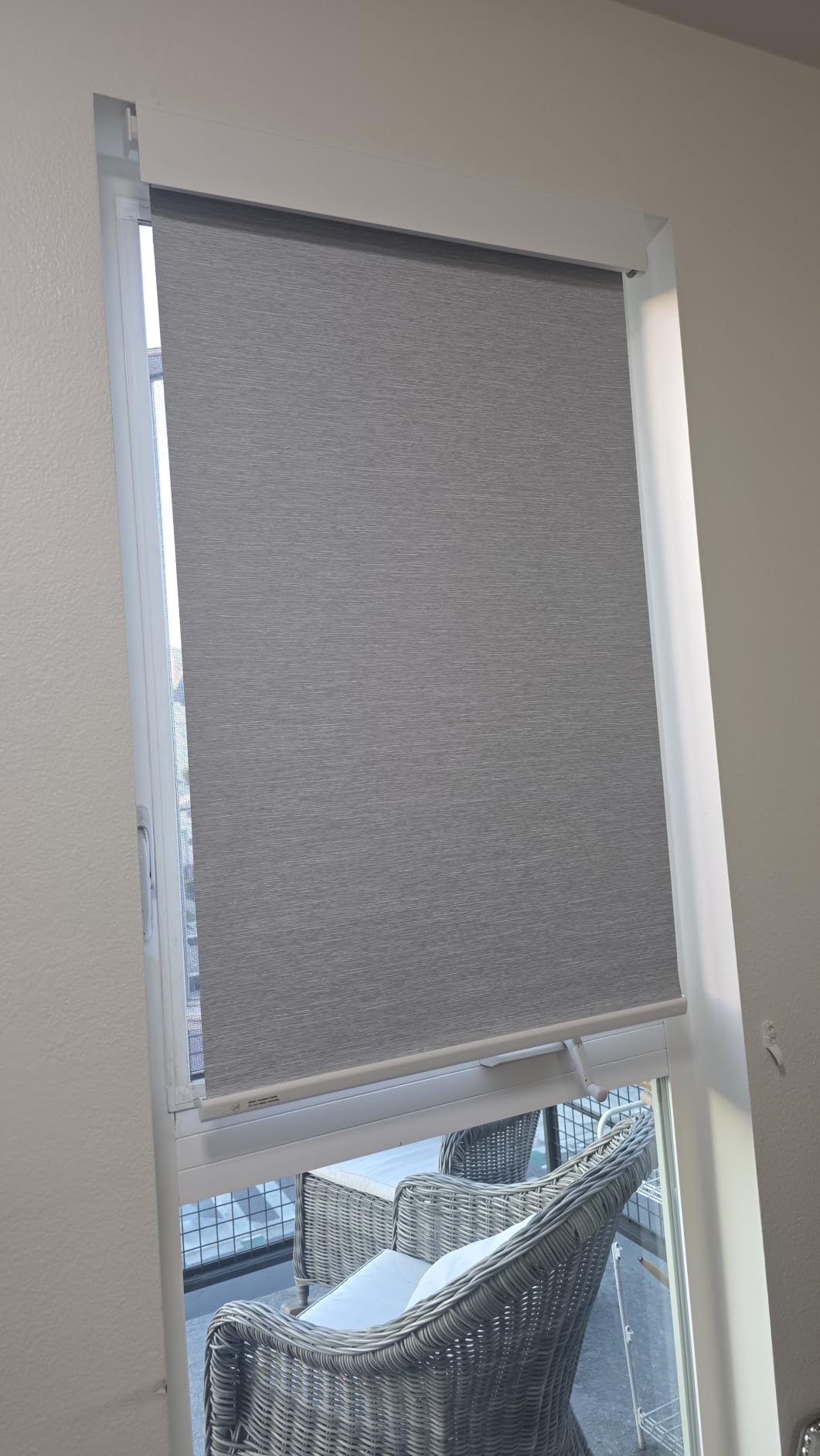 Smart Motorized Blinds with Remote, Cordless No-Drill Automatic Roller Shades, Blackout Electric Blind for Windows, White, 34.5 x 72 customer photo 1