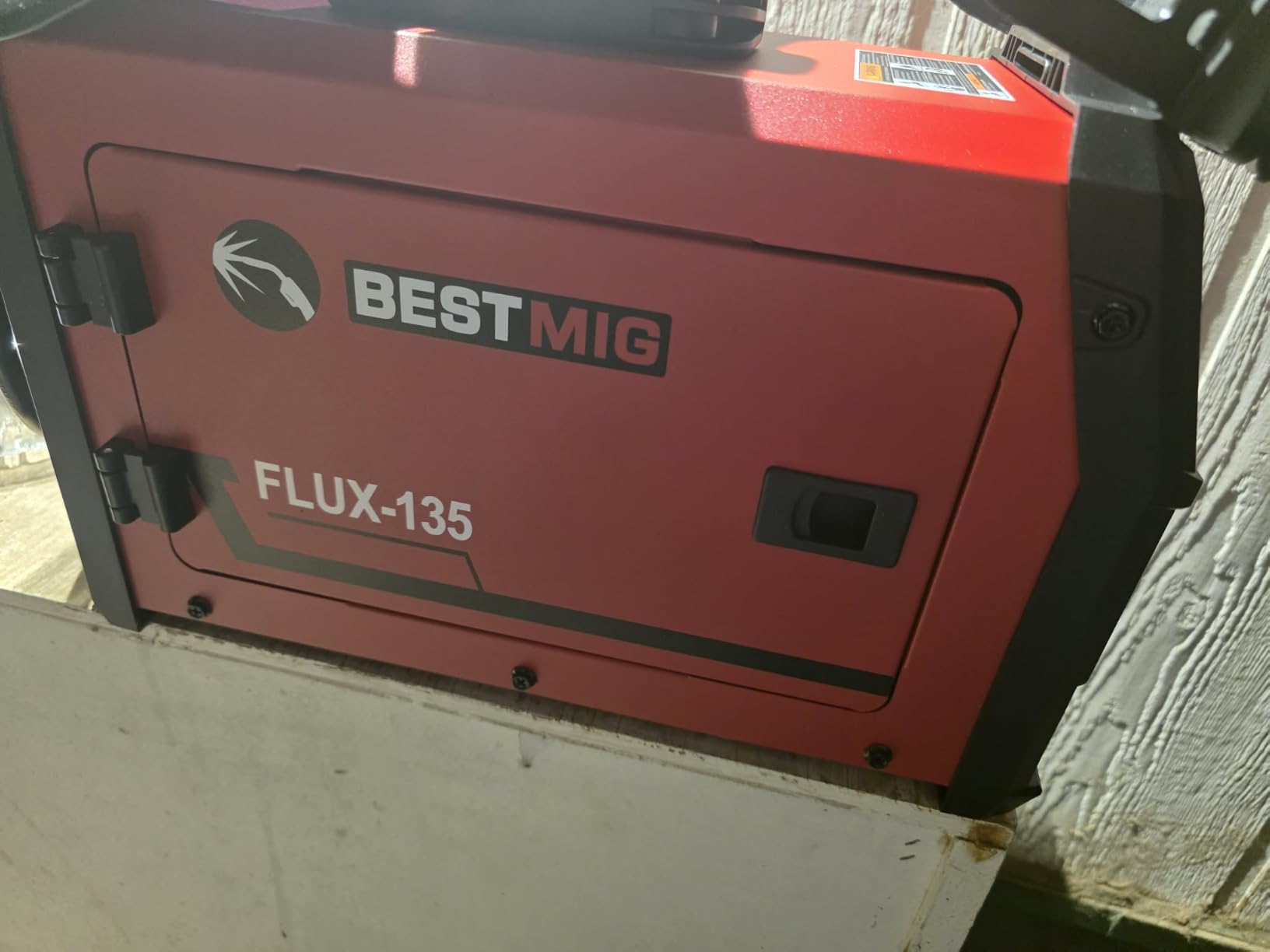 BESTMIG 135A MIG Welder - 3-in-1 Flux Core Welder, MIG/Lift TIG/Stick Welding Machine - Portable IGBT Inverter - 110V with Welder Helmet and Gloves (Red Black, MIG 135A Welder) customer photo 1