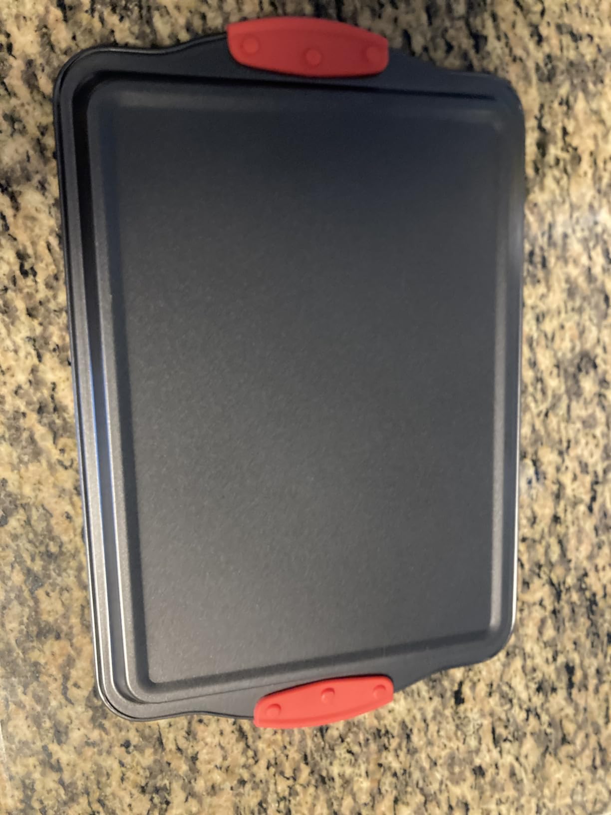 NutriChef Nonstick Baking Pans Set - Premium Cookie Sheets for Baking, Carbon Steel Stackable Baking Trays with Red Silicone Handles, Oven Safe Pans for Cookies, and Cakes, Dishwasher Safe (6 Pack) customer photo 2