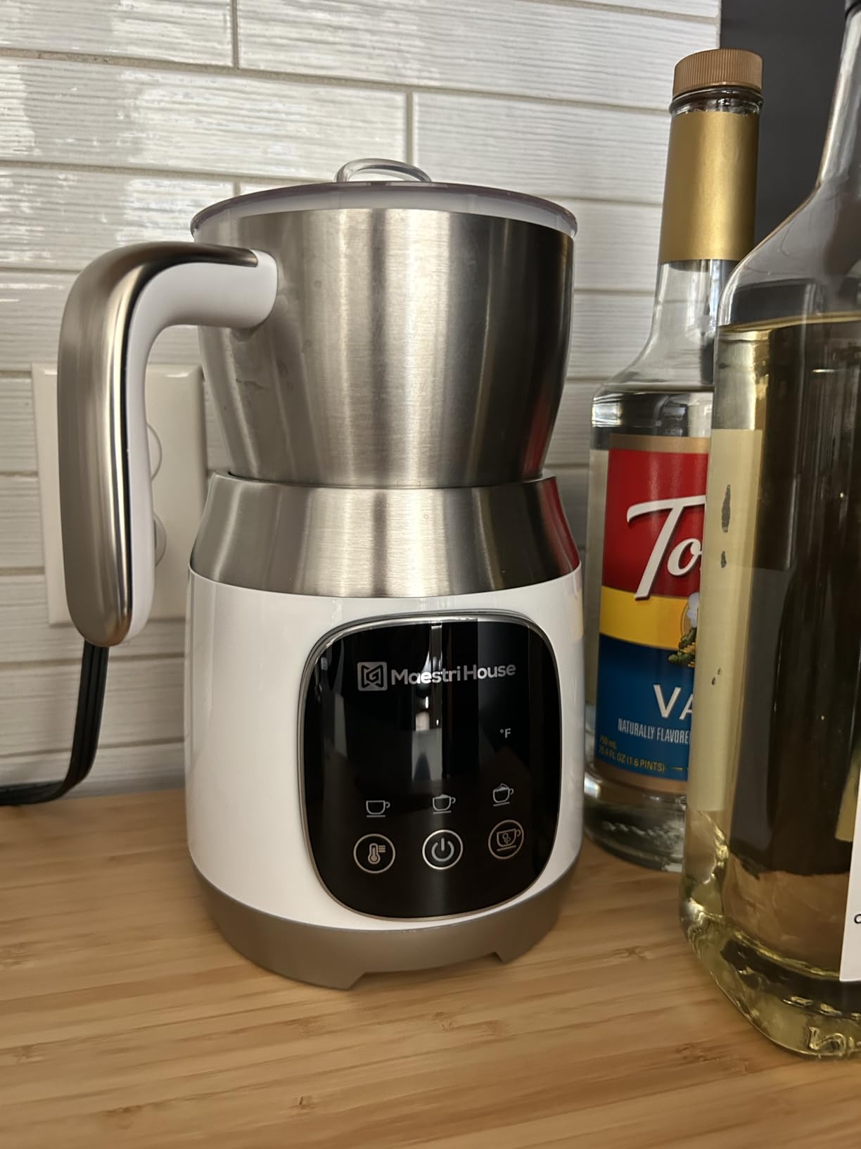 Maestri House DualFro 600 Milk Frother and Steamer 21oz/600mL | Variable Temp 4 Settings & 3 Froth Levels, Memory Function for Latte Cappuccino Hot Chocolate, Dishwasher Safe customer photo 1