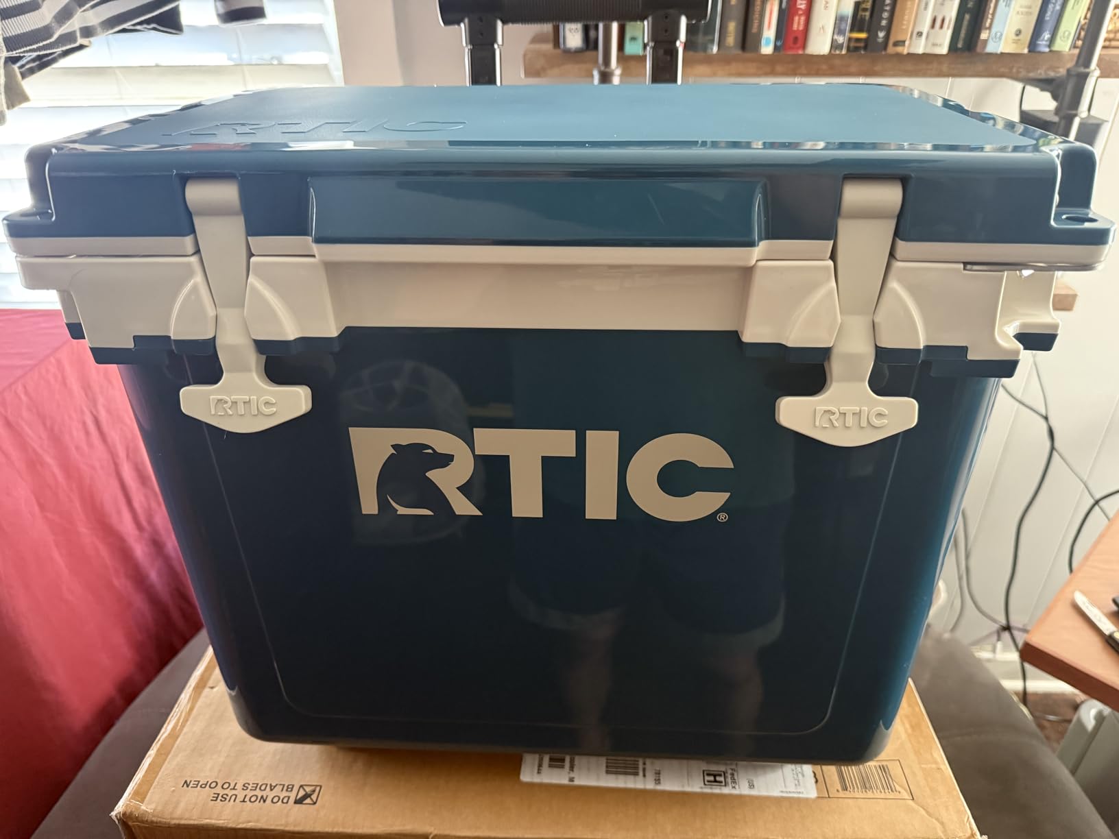 RTIC 22 QT Ultra-Light Wheeled Cooler with Handle | Wheeled Ice Chest Box for Beach, Drink, Beverage, Camping, Picnic, Fishing, Boat and Barbecue customer photo 2