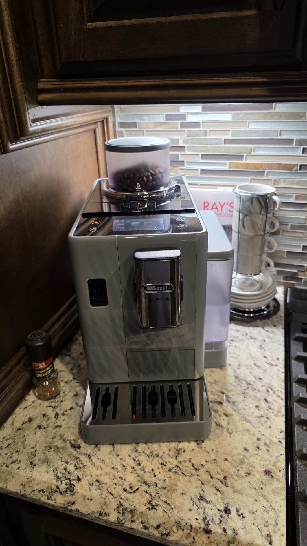 De'Longhi Rivelia Automatic Espresso Machine, Grinder & Frother, Easy Bean Switching, Pebble Gray customer photo 1