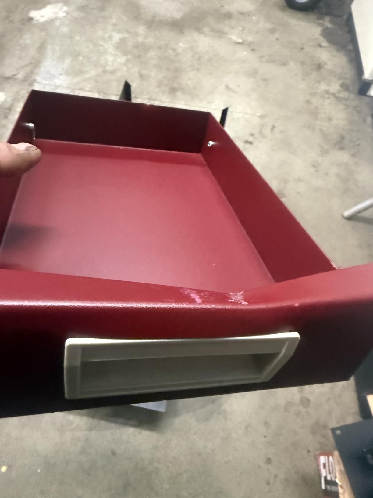 YESWELDER Welding Cart with 4 Red Drawers, Dual Cylinder Slots, 245 lb | Custom Steel-Plate Frame with Rust-Resistant Paint, 360° Swivel Casters, with Stainless Steel Safety Chains customer photo 1