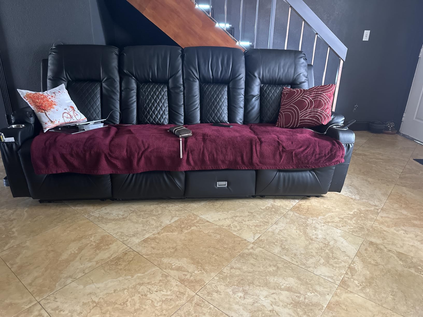 FURNIMAT Recliner Sofa, 4 Seater Dual Reclining Sofa with Flip Back Console, Modern PU Leather Recliner Couch for Living Room/RV, with Storage Drawer, USB Ports, Cup Holder, Cell Phone Holder, Black customer photo 1