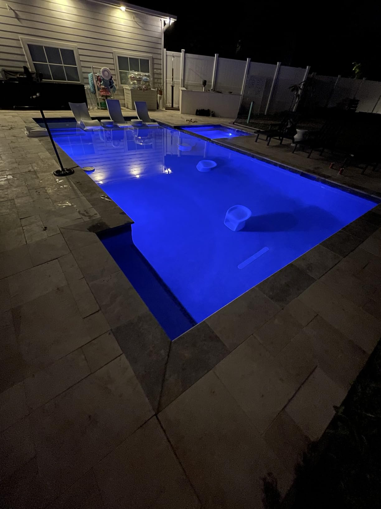Aiper Scuba S1 Robotic Pool Cleaner, Wall & Waterline Cleaning, Dual Filtration, Extended 180-Min Battery Life, Smarter Navigation with High-Precision Sensors, App Support customer photo 2