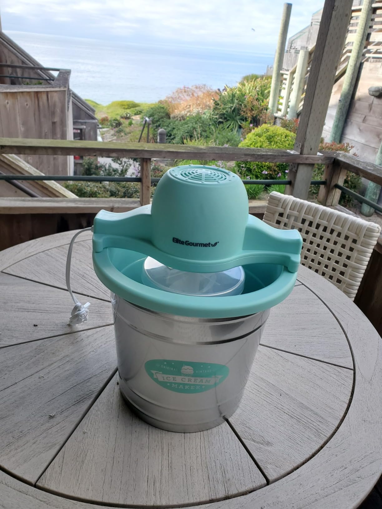 Elite Gourmet EIM949 6Qt Old Fashioned Walnut Wood Bucket Ice Cream Maker | Appalachian-style design uses ice and rock salt to churn classic homemade ice cream for gatherings and family dessert night customer photo 2