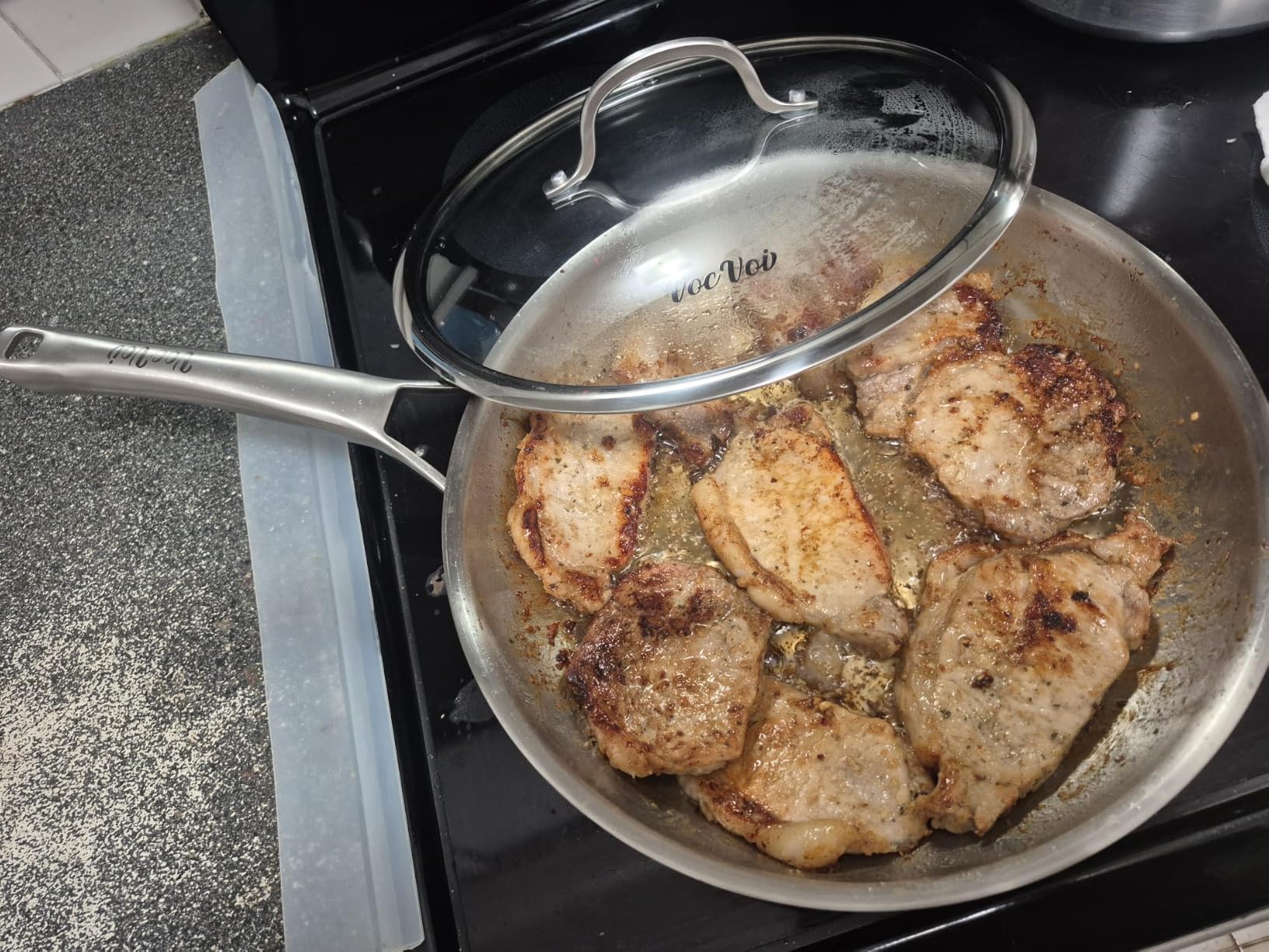 VocVoi Stainless Steel Pan, 12 Inch with Lid Stainless Steel Frying Pan - Non Toxic Tri-Ply Skillet, PFOA & PTFE Free, Oven & Dishwasher Safe, Induction, Gas and Ceramic Compatible customer photo 1