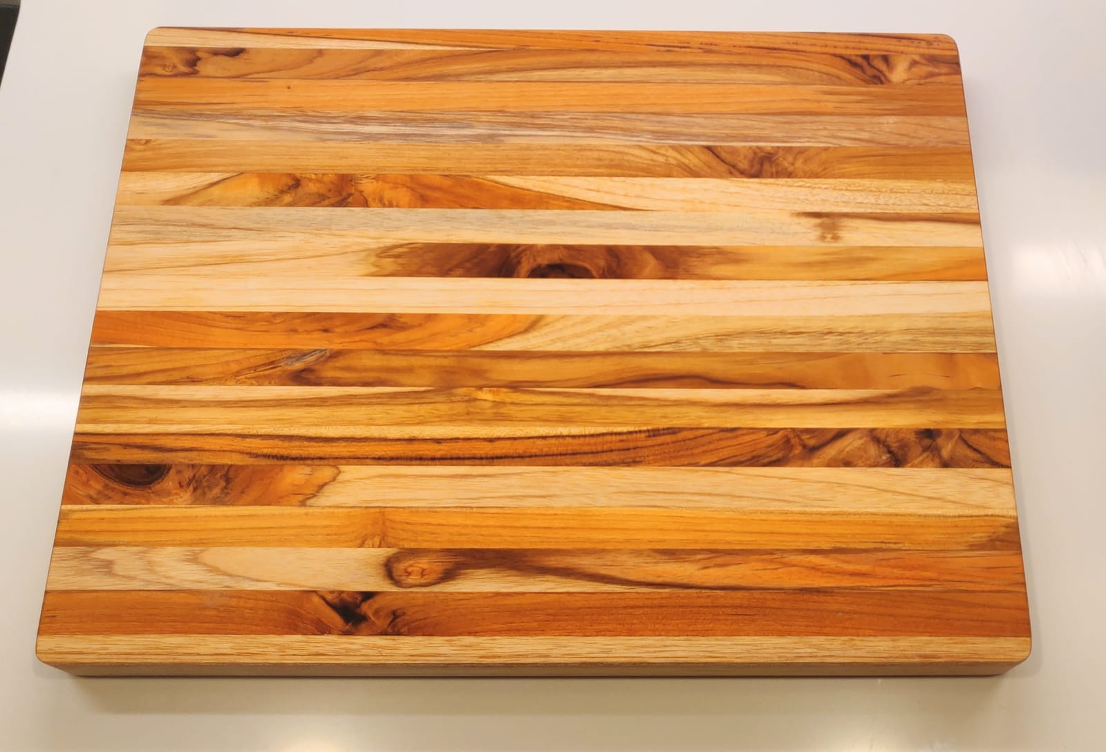 SHUMARU Mahogany End Grain Cutting Board, 17×13×1.6 in – Handmade Butcher Block, Knife-Friendly, Juice Groove, Non-Slip Feet customer photo 2