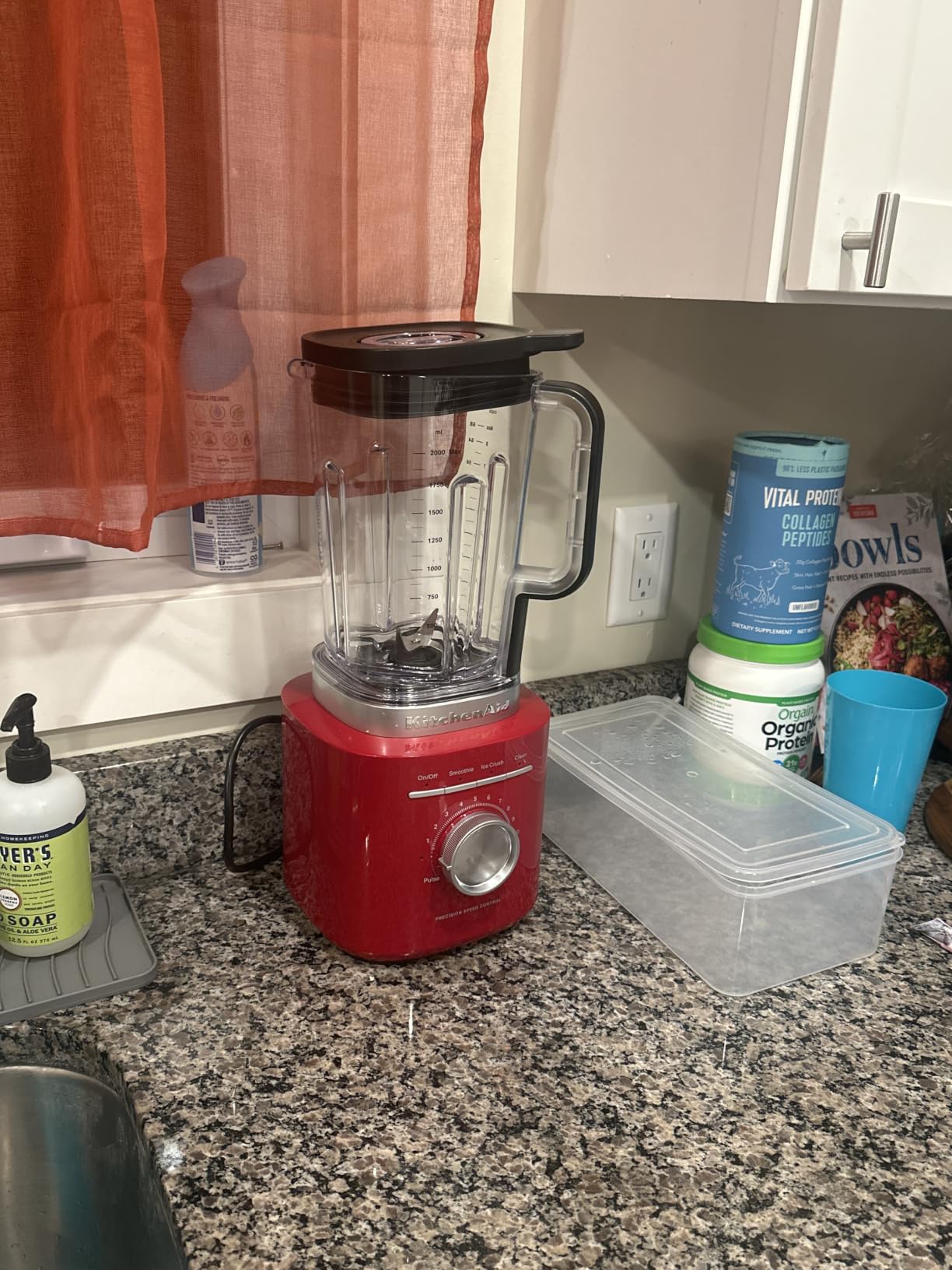 KitchenAid Pure Power Blender with 2 Blending Jars, 1700 Watt Peak Power, 68 oz Blending Jar, Includes 2 Personal Blending Jars, Model KSB2078PL customer photo 2