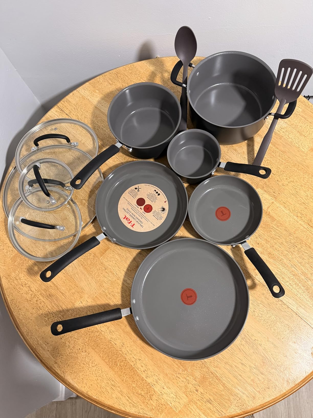 T-Fal Ultimate Hard Anodized 12-Piece Ceramic Nonstick Cookware Set, Oven Safe Up to 400°F, Ceramic Pots and Pans Set, Frying Pans, Saucepan, Stockpot, Cooking Utensils, Stone customer photo 2