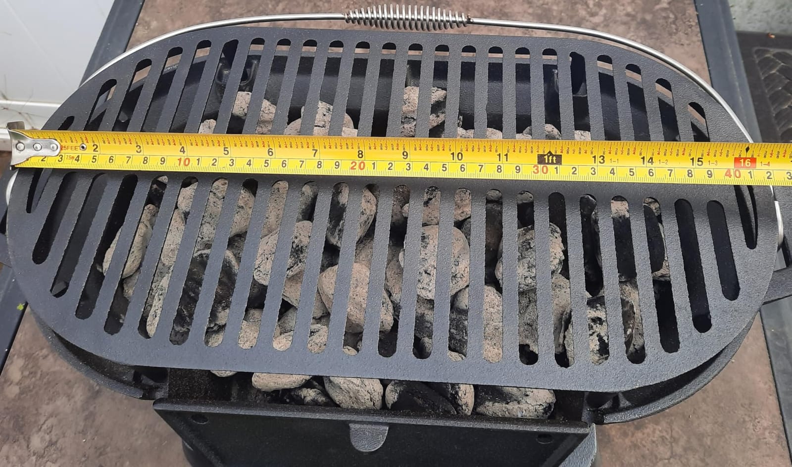Megachef Oval Cast Iron Portable Hibachi Grill for Outdoor Use and Camping in Black customer photo 2