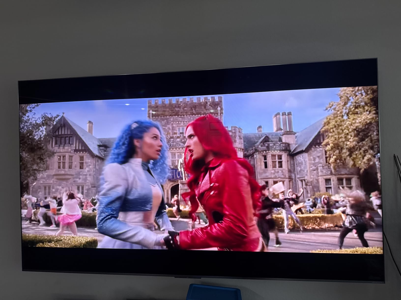 TCL 85 Inch Class QM8L Series | SQD-Mini-LED QLED Smart TV | 85QM8L, 2026 Model | 144Hz | Ultimate Color Brightness & Contrast | Google AI Bang & Olufsen | Voice Control Gaming Streaming Television customer photo 1