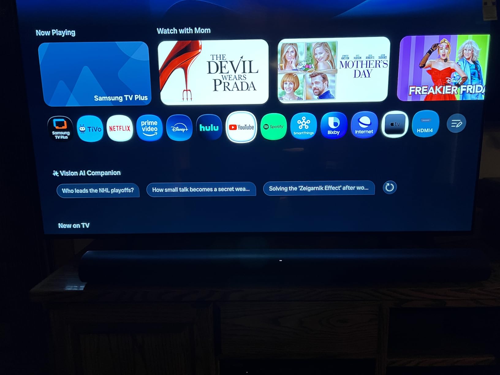 Samsung 65-Inch Class S85H Series, OLED, 4K, Smart TV, 2026 Model | Samsung Vision AI, OLED HDR, NQ4 AI Gen2 Processor, 4K AI Upscaling, AI Sound Controller, Color Booster Pro, Alexa Built-in customer photo 2