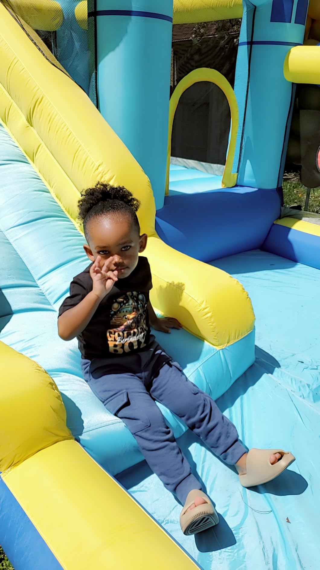 Bounce House, 8-in-1 Gameplay Mode Inflatable Bounce House for Kids customer photo 1
