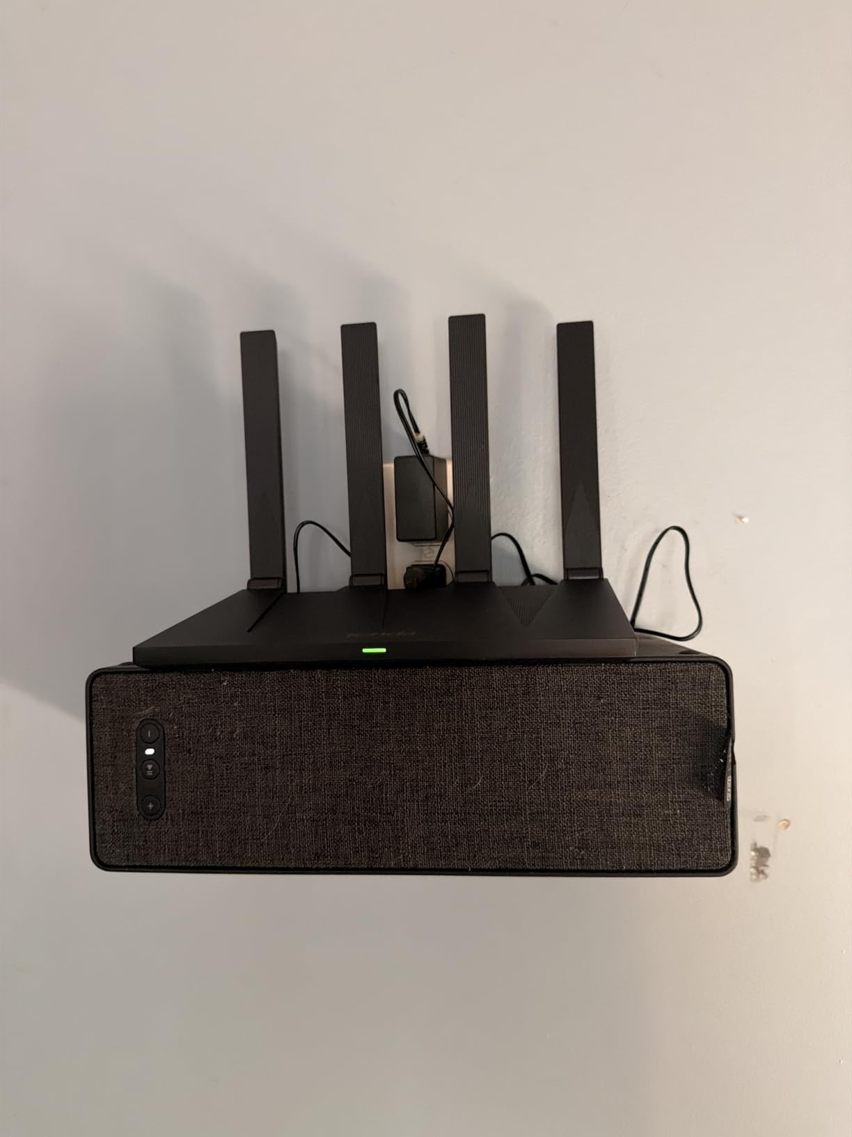 Tenda AX3000 WiFi 6 Router, Dual-Band Gigabit Wireless Internet Router, Mesh & AP Mode, Built-in VPN, NFC Tap-to-Connect, OFDMA MU-MIMO, Secure IoT Network for Home Gaming & 4K Streaming (RX12 Pro V3.0) customer photo 1