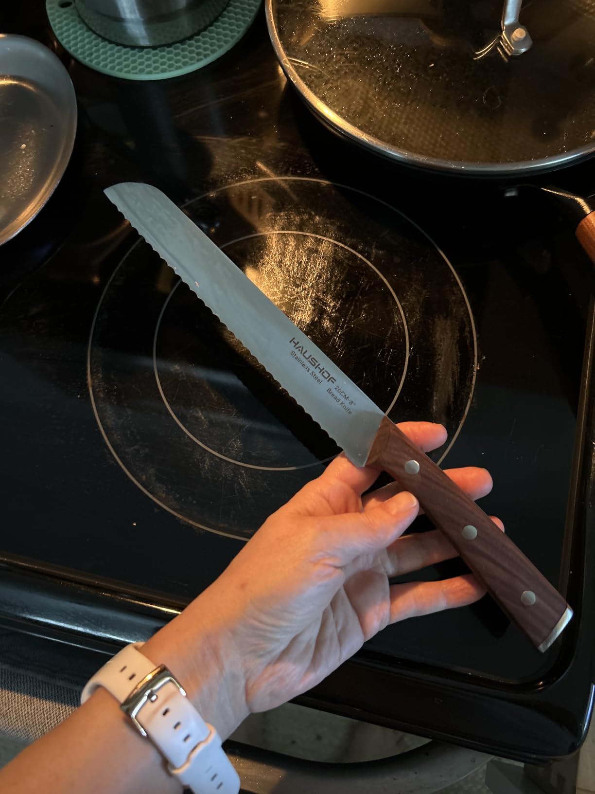 imarku Santoku Knife 7 Inch, Japanese Sharp High Carbon Stainless Steel, Ultra-sharp hollow-edge chef knife, seamless ergonomic handle, rust resistant, dishwasher safe customer photo 2