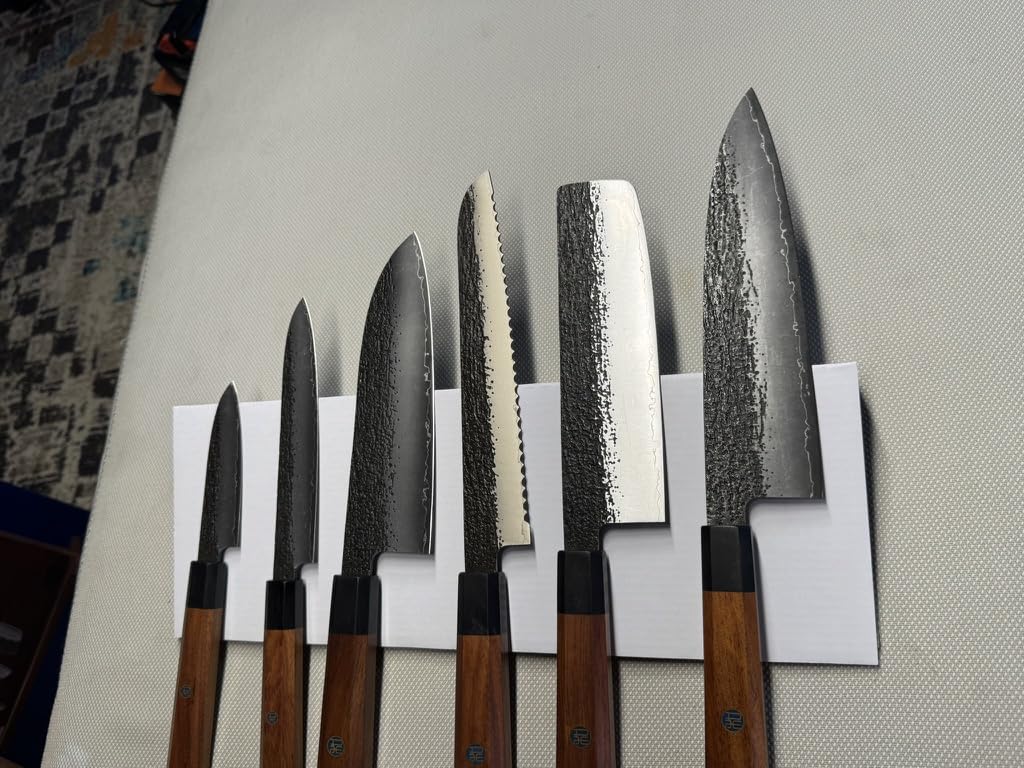 HOSHANHO 7 Pcs Knife Set with Magnetic Knife Block, Ultra Sharp Knife Set | Hand Forged 9 Layers 10CR15MOV High Carbon Steel Kitchen Knife Set, Japanese Chef Knife Set with Ergonomic Rosewood Handle customer photo 1