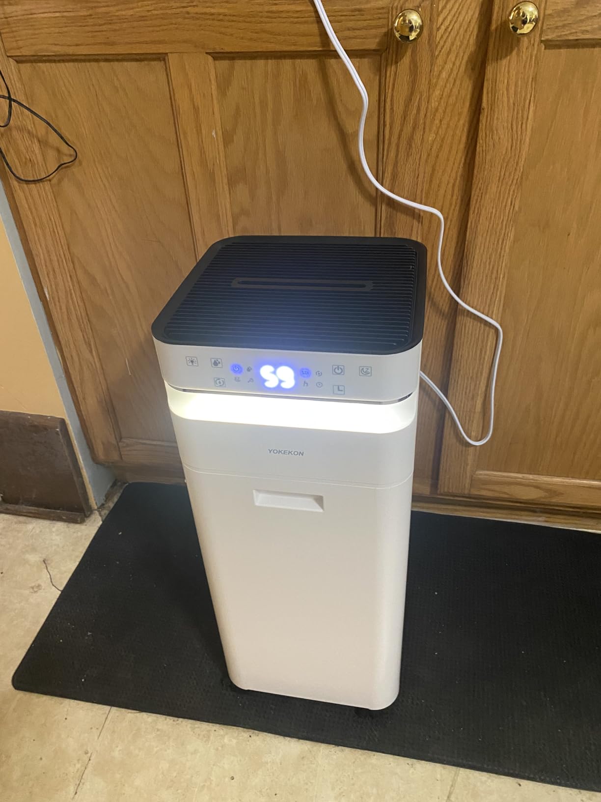 YOKEKON Humidifier Large Room 5.8Gal/22L, 2500 sq.ft. Cool Mist Humidifiers for Home Bedroom with Flame & Night Light, Top Fill Whole House Humidifier with Extension Tube, Plants, Kids, Adults, White customer photo 2