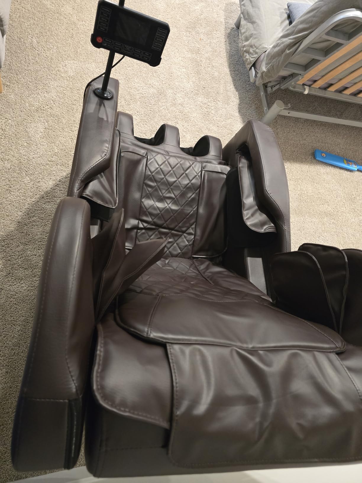 FURNIMAT Massage Chair Full Body Zero Gravity Recliner, 2026 New Version | 14 Shiatsu Rollers, 10 Airbags, 5 Auto Modes, Heated, Foot Massage, Bluetooth Speaker, Touchscreen customer photo 2