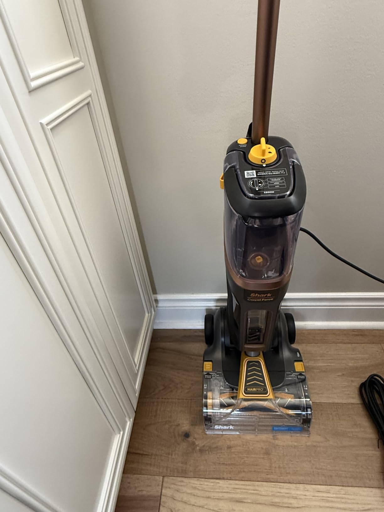Shark CarpetForce HairPro Lightweight Upright Carpet & Rug Cleaner, EX551 | For Carpets & Area Rugs, Lightweight, Two Modes, PowerFins Brushroll customer photo 1