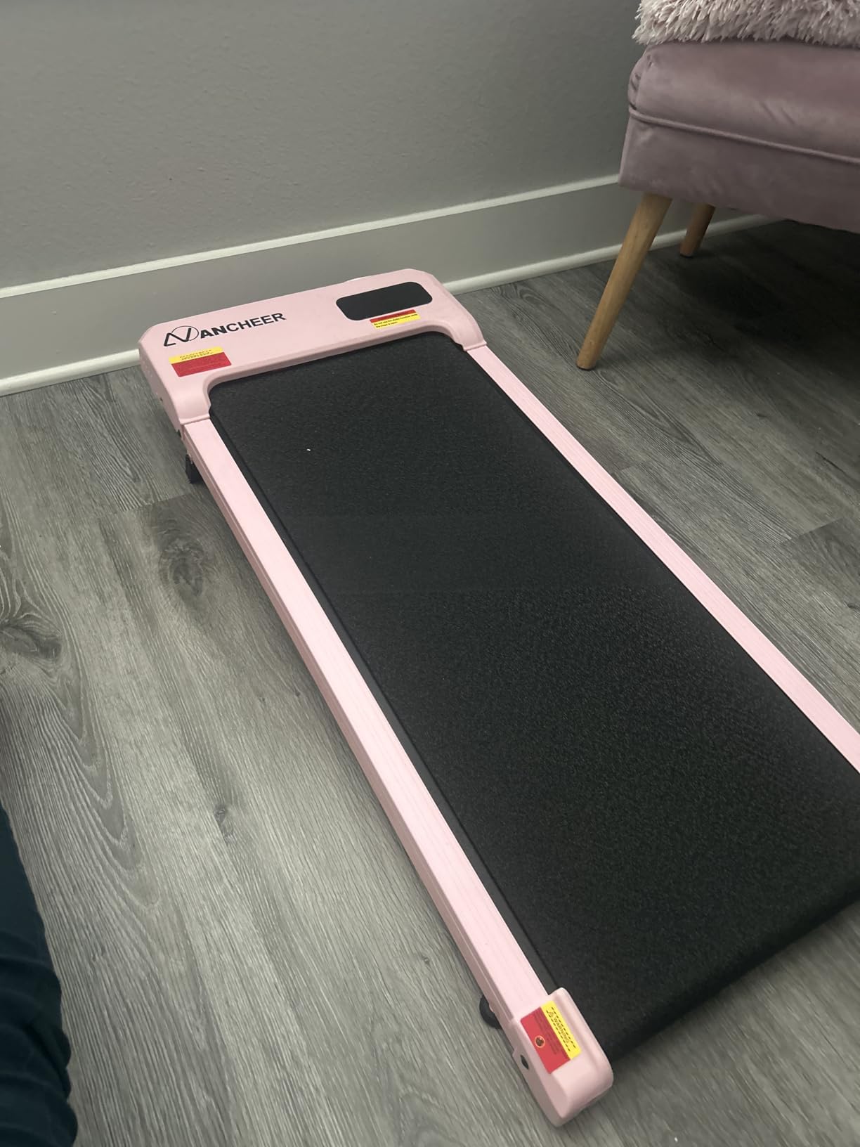 ANCHEER Walking Pad with Vibration Plate, Under Desk Treadmill with Incline, 2.5HP Compact Portable Treadmills for Home Small Spaces customer photo 2