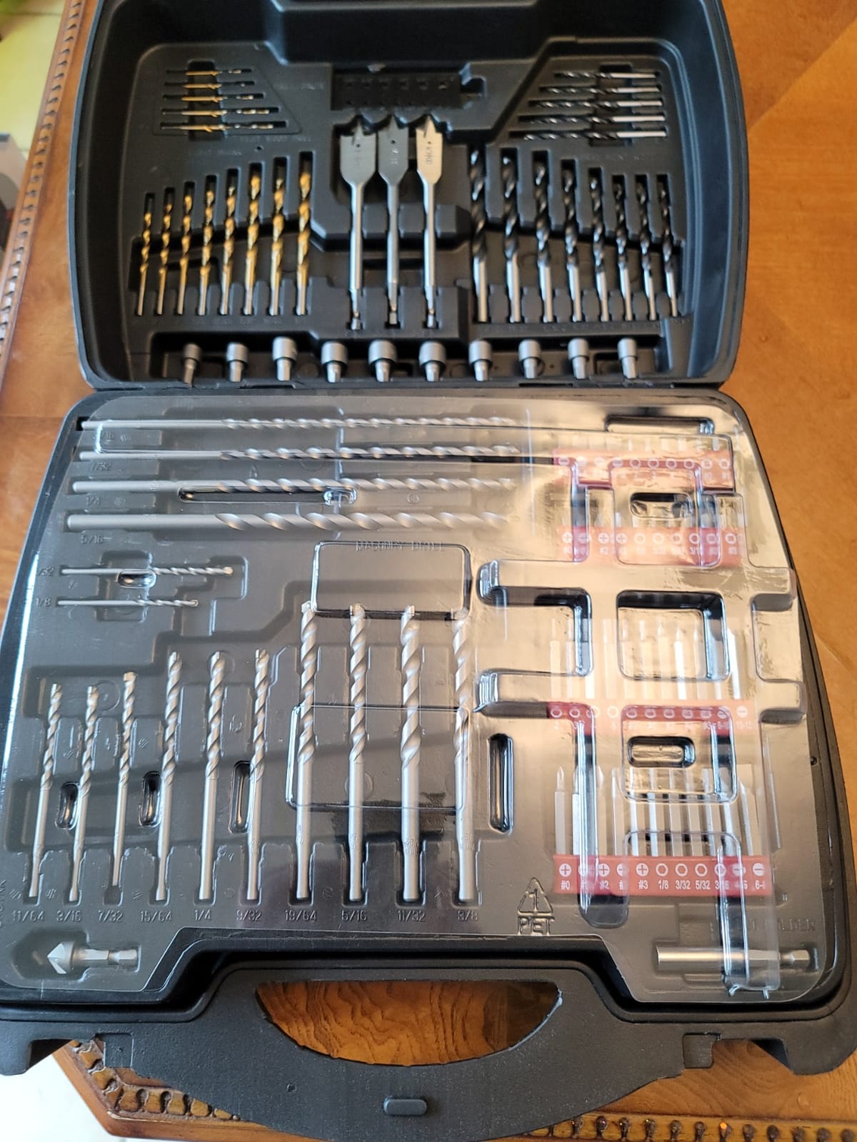 Skil 7.5 Amp 1/2-in Corded Hammer Drill with 100pcs Drill Bit Set With Variable Speed- HD182002 customer photo 1
