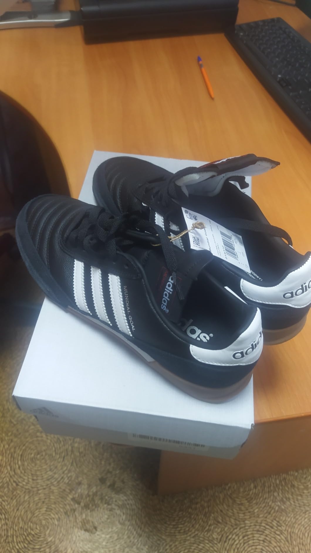 adidas Men's Mundial Goal Shoes customer photo 2