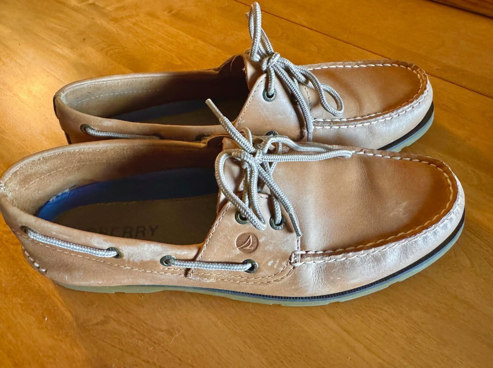 Sperry Men's Leeward 2-Eye Leather Boat Shoe customer photo 2