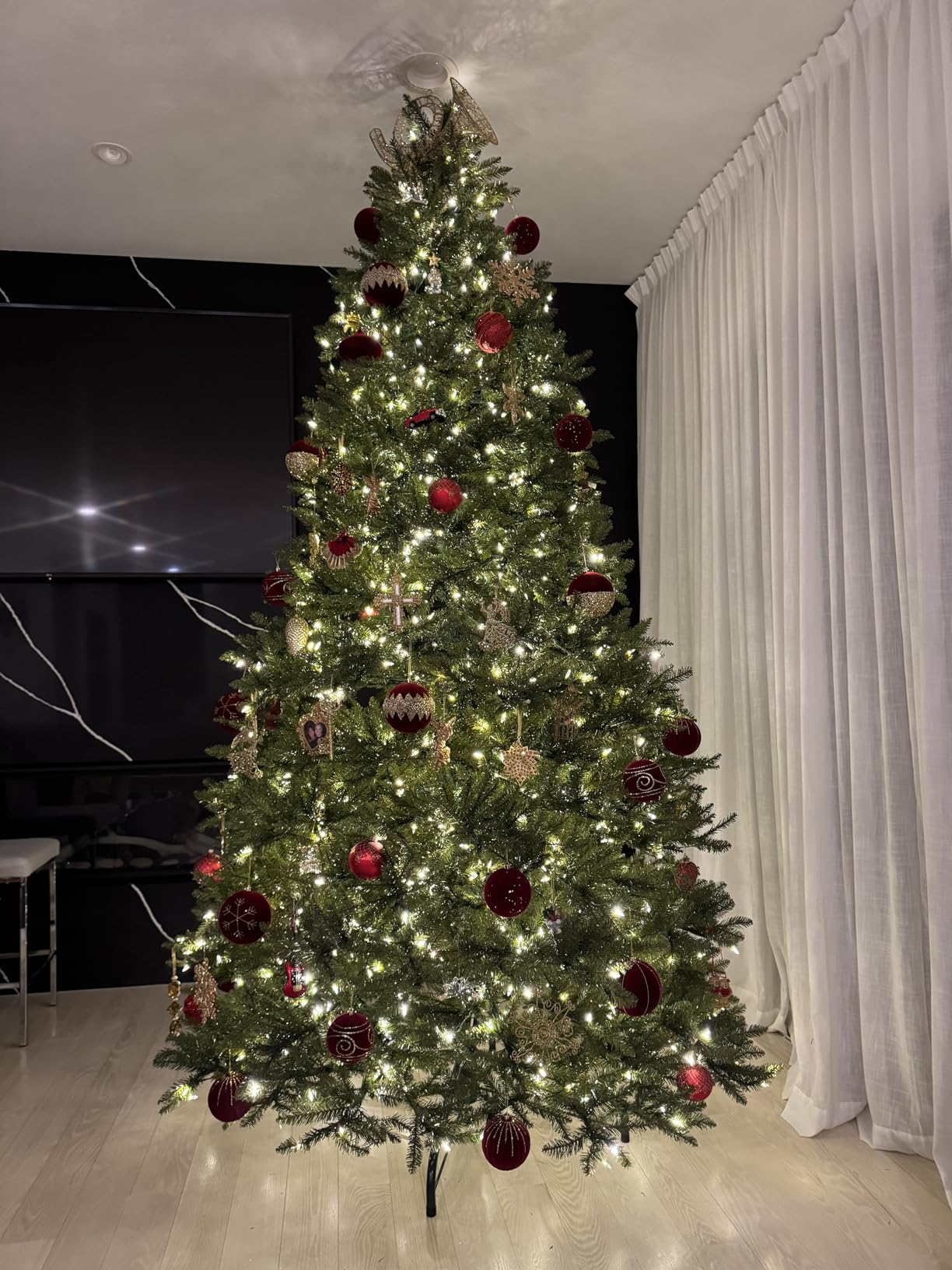 National Tree Company 7.5ft Pre-Lit Dunhill Fir Artificial Christmas Tree customer photo 1