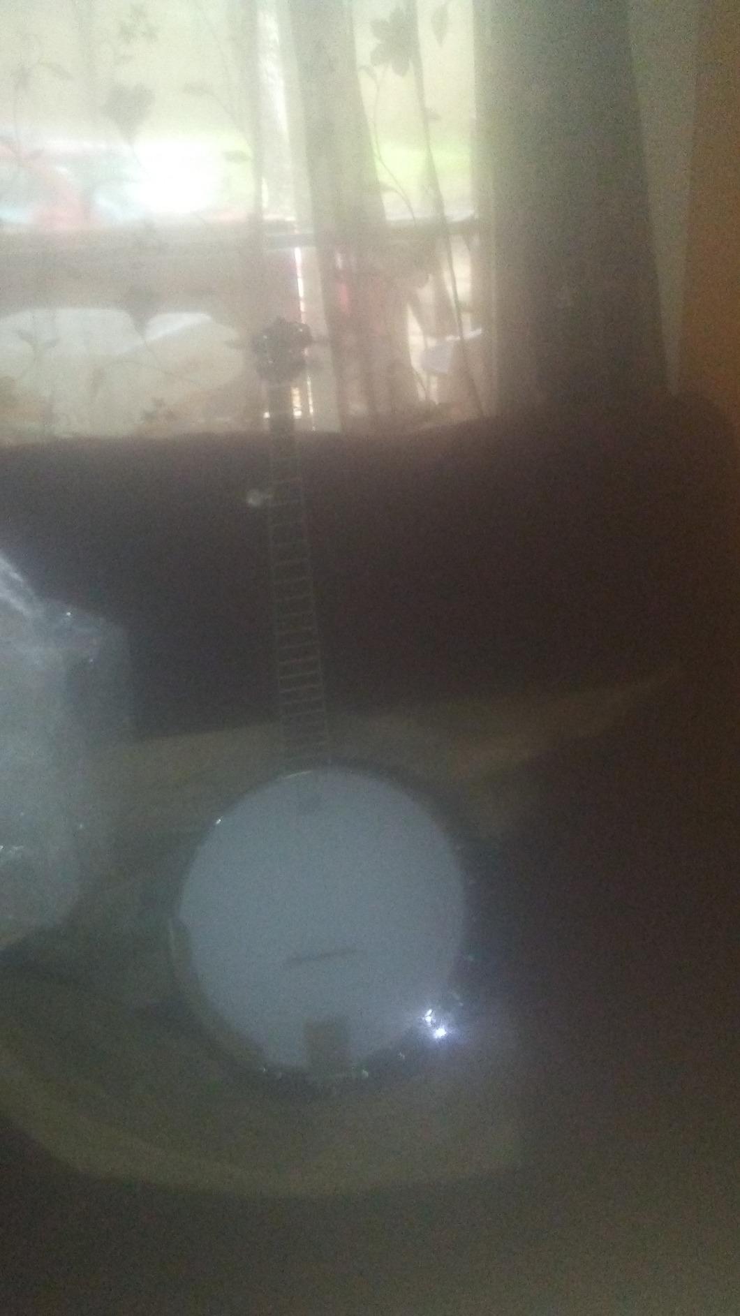 PYLE-PRO 5-String Geared Tunable Banjo with White Jade Tune Pegs & Rosewood Fretboard Polished Rich Wood Finish Maplewood Bridge Stand & Truss Rod Adjustment Tool - PBJ60 customer photo 2