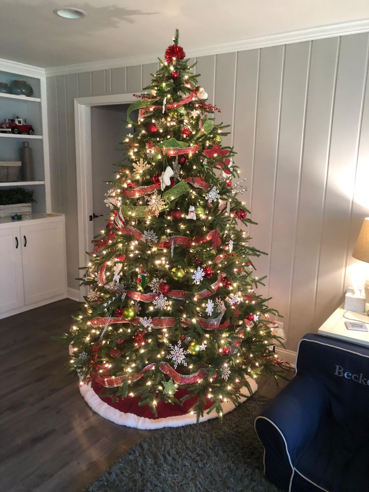 National Tree Company 7.5ft Pre-Lit Fraser Grande Artificial Christmas Tree customer photo 1