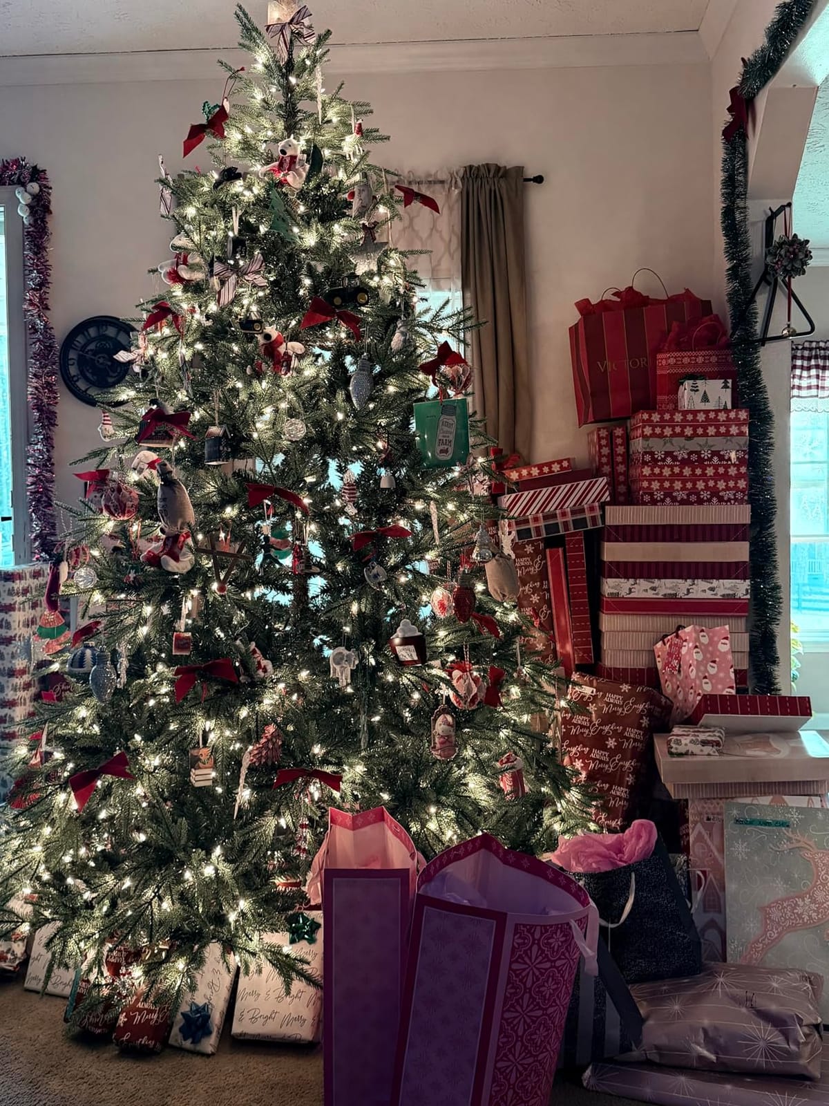 National Tree Company 7.5ft Pre-Lit Fraser Grande Artificial Christmas Tree customer photo 2