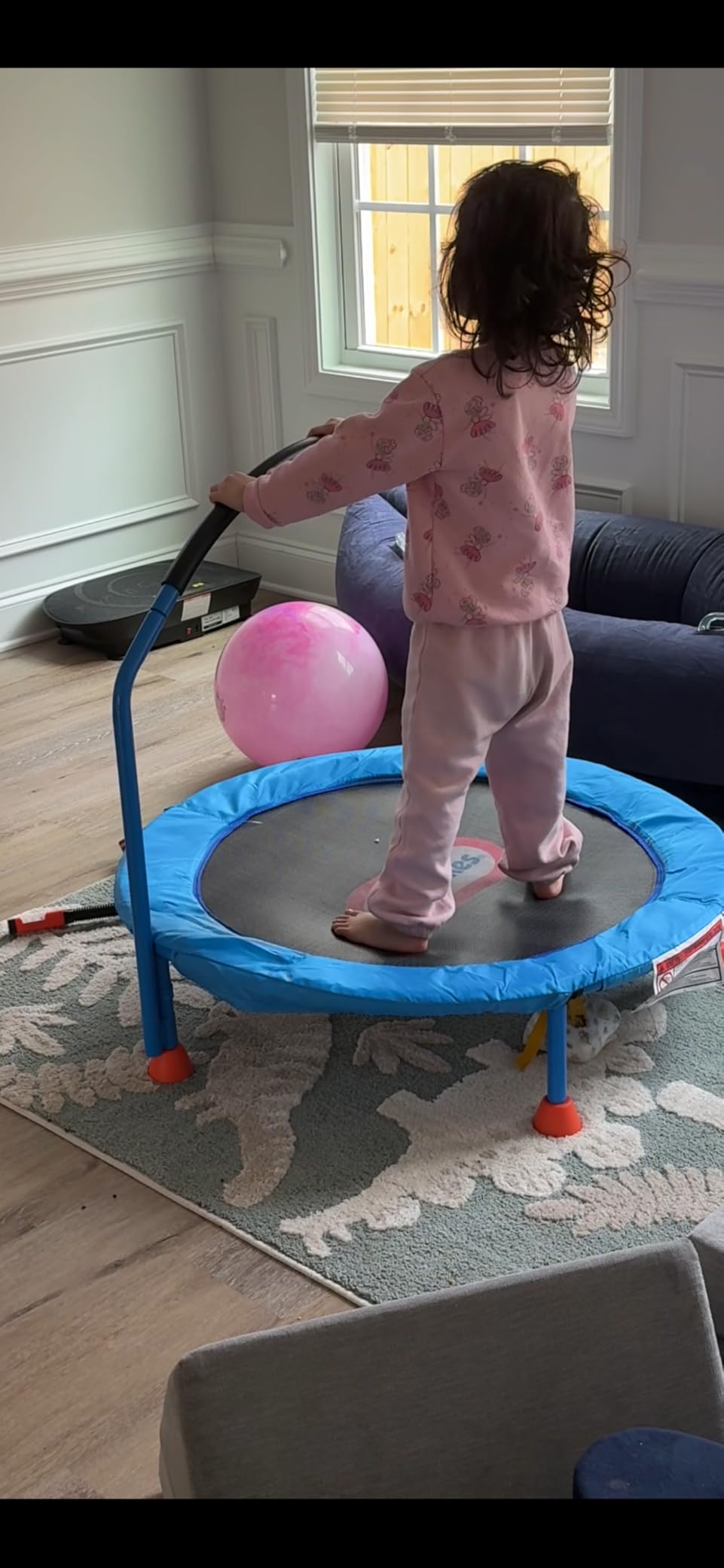 Little Tikes 3' Trampoline – (Amazon Exclusive) customer photo 2