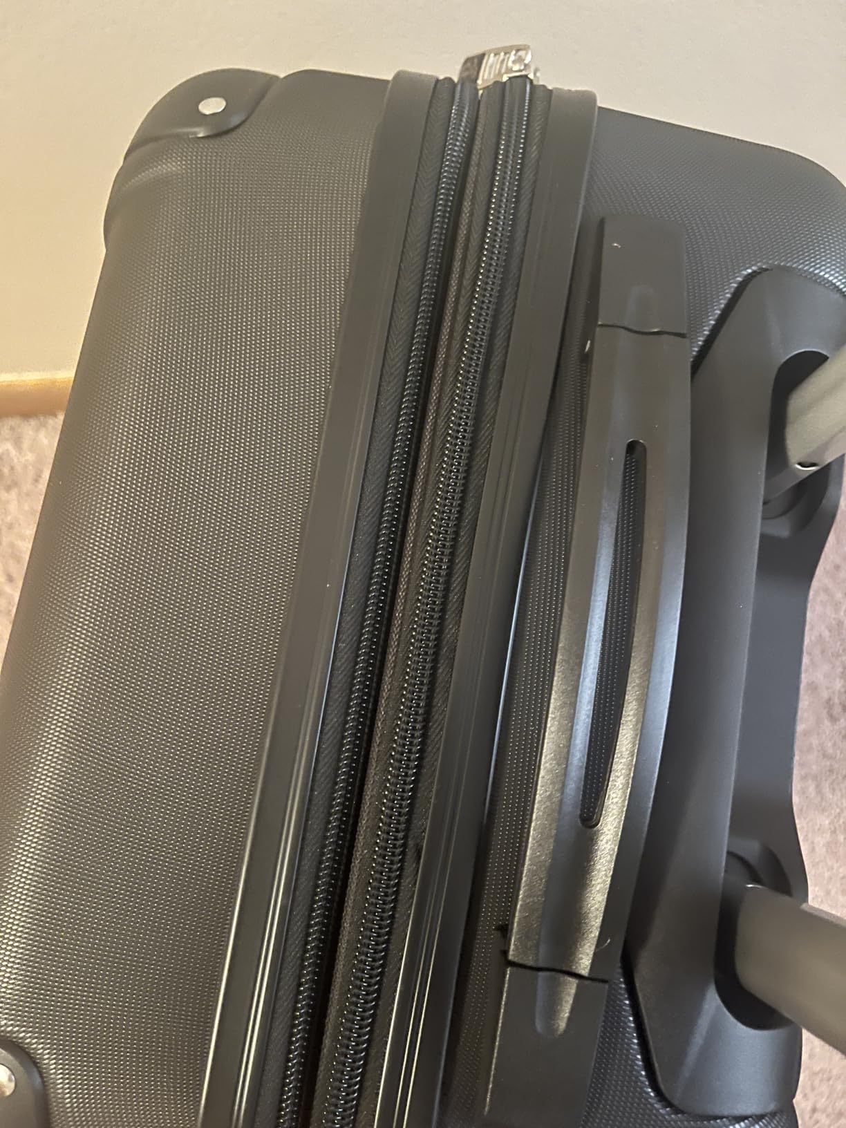 Travelers Club Chicago Hardside Expandable Spinner Luggage, Black, 22